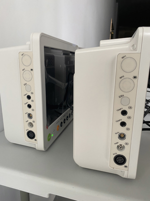ICU Yatak kenarında çok parametreli monitörler tıbbi 12.1 inç çok parametreli hasta monitörü