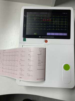 Taşınabilir 7 inçlik dokunmatik ekran 12 Kurşun 3 Kanal EKG Makinesi