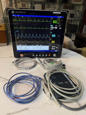 Meditech 15 Inch Renkli Ekran Multiparameter Hasta Hayati İşaretleri İzleyici